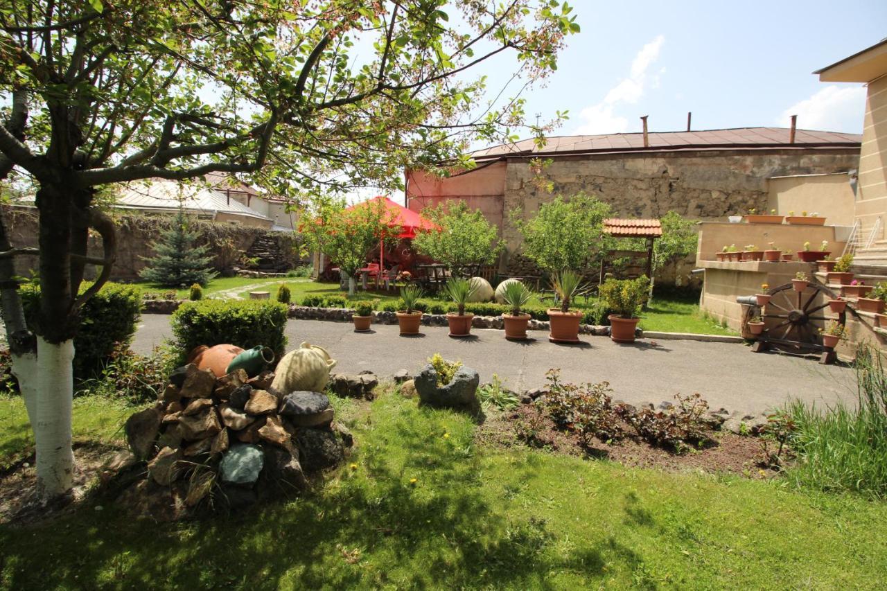 Mardoyan'S Guest House Gavar Dış mekan fotoğraf