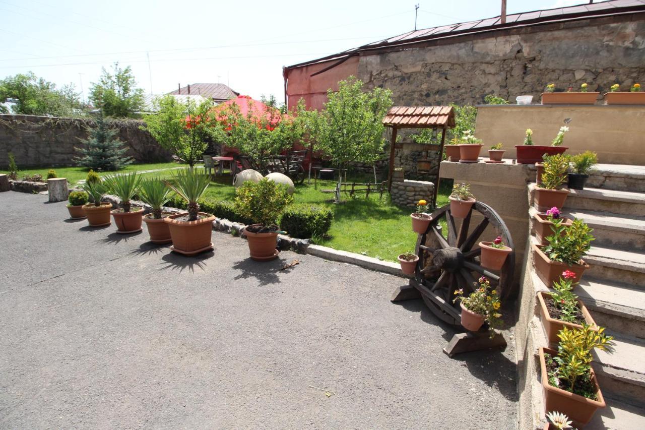 Mardoyan'S Guest House Gavar Dış mekan fotoğraf