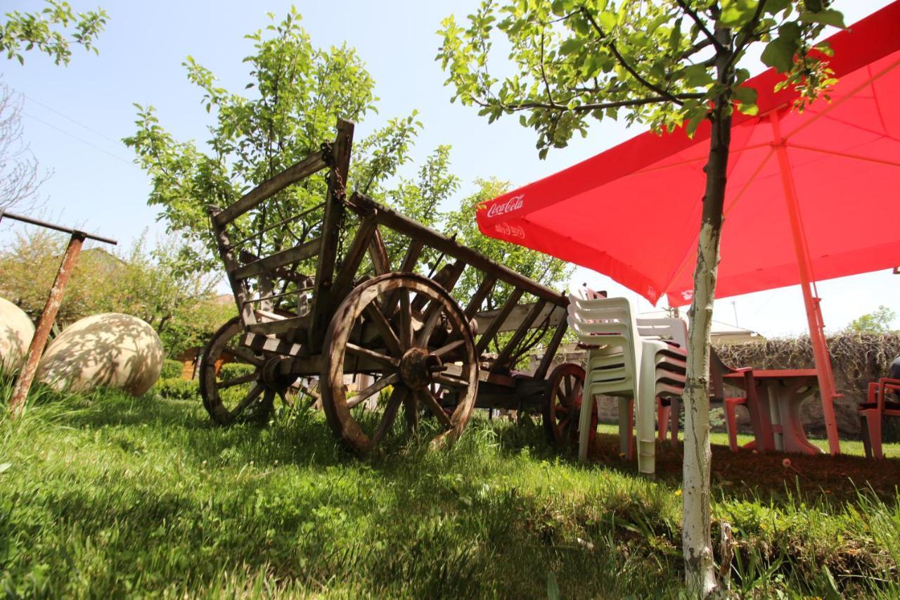 Mardoyan'S Guest House Gavar Dış mekan fotoğraf